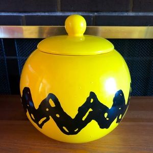 Charlie Brown Zig Zag Cookie Jar